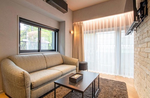 Minamiazabu Apartment | STUMP SA THE LIVRE Hiroo Roppongi