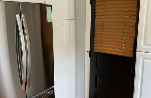 Brookline House | Stunning 2-bedroom Home w/WiFi, AC in Brookline Pittsburgh,PA