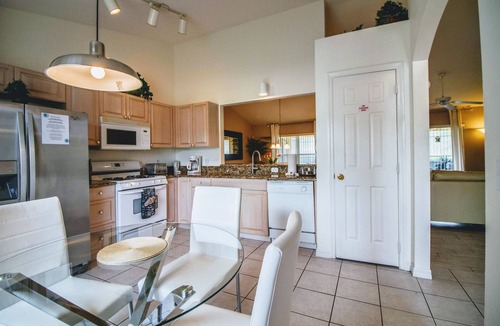 Tuscan Ridge Villa | Stunning 3 bed/2 bath w Den/Near Disney/South Facing Pool/Hot Tub/FreeWiFi/Xbox1