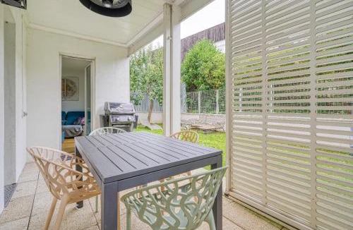 Issy-les-Moulineaux Apartment | Stunning 3Bedroom Apartment with Garden in Prestigious Area I Eiffel Tower Within 15 Minutes' Drive