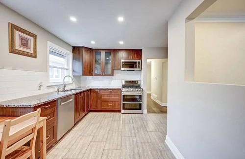 Lakeview House | Stunning 3BR2WR @ Lakeview area