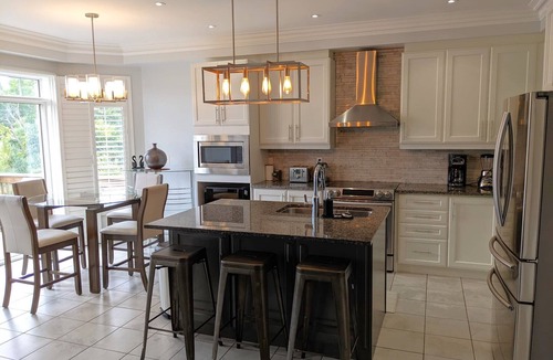 Georgetown House | Stunning 4-BDRM Home-Toronto Greater Area - Quiet Location