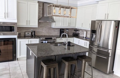 Georgetown House | Stunning 4-BDRM Home-Toronto Greater Area - Quiet Location