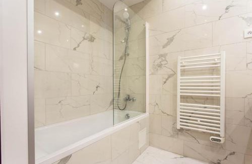 Quartier Saint-Ambroise Apartment | Stunning apartment - 3BR-10P - Bastille-Voltaire