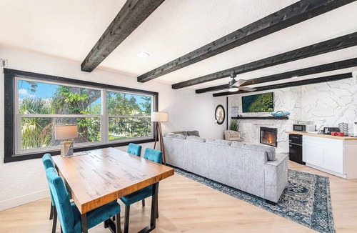Jungle Terrace House | Stunning Bay View, Pool &Hot Tub - Entire Guest Suite