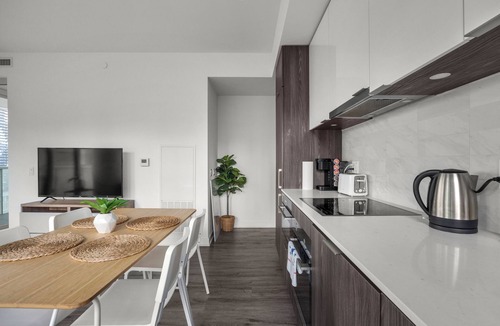 Central Waterfront House | Stunning Lake View Suite in Core Harbourfront