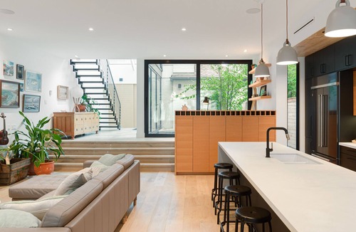 New Toronto House | Stunning Modern Waterfront home, 10 minutes from Downtown Toronto.