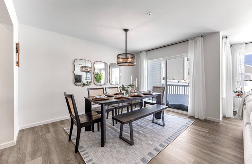 State College House | Stunning, New 3-bedroom townhome 3.5 miles from Beaver Stadium