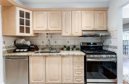 Markham House | Stunning three bedroom family home