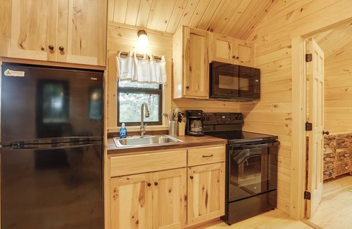 Cowanesque Cabin | Stunning Views! 3-Cabin Retreat on 400-Acre Farm