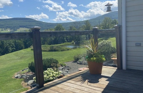 Durham House | Stunning Views, Beautiful Year Round! And just a short drive to the slopes.
