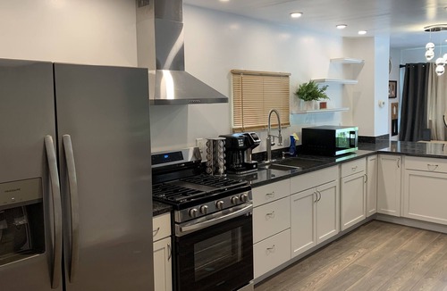 North Versailles Apartment | Stylish Home on the East side of Pittsburgh.