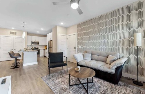 Southeast Orlando Apartment | Stylish King Apt, Close to Disney & Pet-Friendly