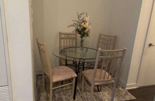 Humber Bay Condo | Stylish Lakeshore Room: Perfect Getaway with Great Amenities!