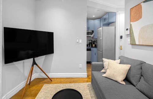 Tudor City Apartment | Stylish Manhattan Retreat Near NYC Landmarks