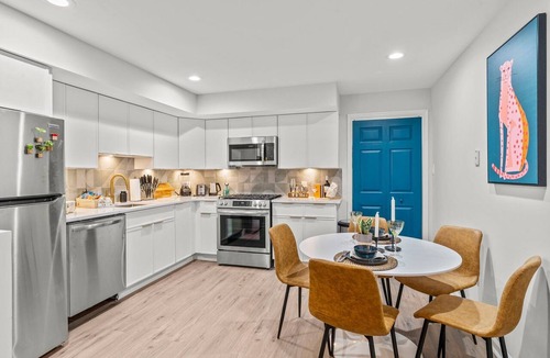 Old City Condo | Stylish Old City 1BR Near History and Stadiums