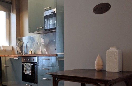 Belleville Apartment | Stylish Parisian Bubble - 1 bedroom apt @Village Jourdain / Pyrénées