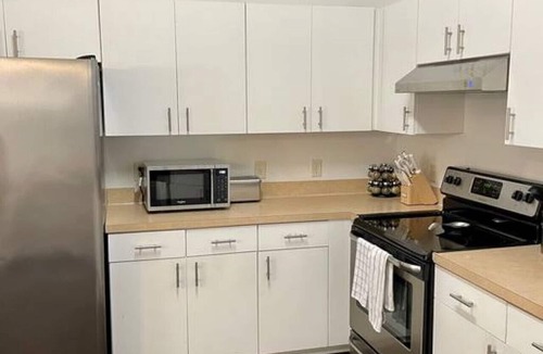 Fellowship Apartment | Stylish Rancher| Pet-Friendly | Minutes to WEC