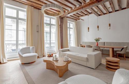 Saint-Gervais Apartment | Stylish Rue des Rosiers Gem Brand New 2-Bedr