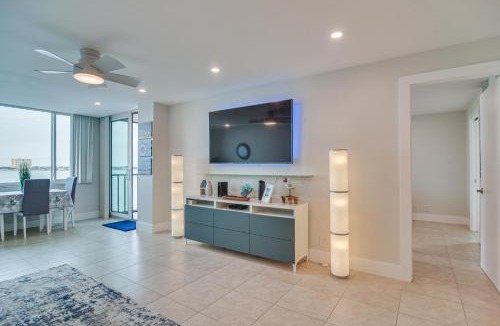 Palma del Mar Apartment | Stylish St Petersburg Condo with Balcony and Bay Views