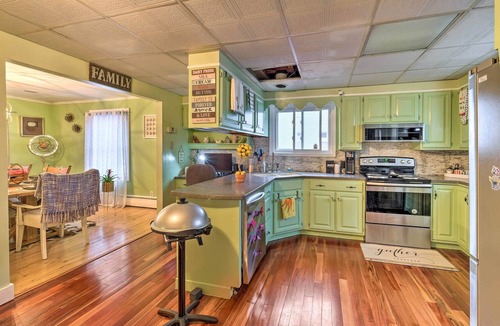 Johnstown House | Stylish Suburban Home w/Pool! 10 Mi to Royal Mtn