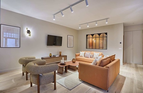 Quartier de la Porte-Saint-Denis Apartment | Sublim Apartment 3 bedrooms Center of Paris