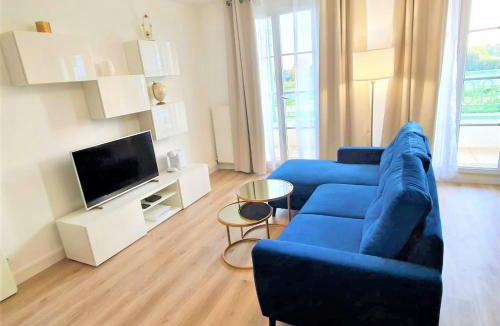 Serris Apartment | Sublime Appartemt 5 min Disneyland/Vallée Village/Val d'europe