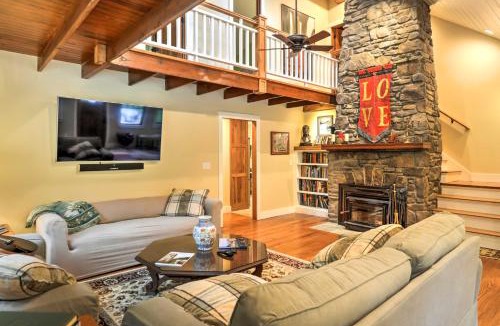 Laurel Mountain House | 'Sugar Berry' Craftsman Home in Laughlintown