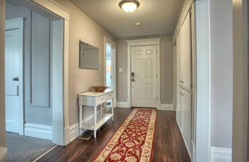 Harrisburg Apartment | Suites on Seneca - Beautiful 1 Bedroom Apartment
