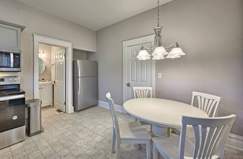 Harrisburg Apartment | Suites on Seneca - Lovely 2 Bed/1 Bath Apartment
