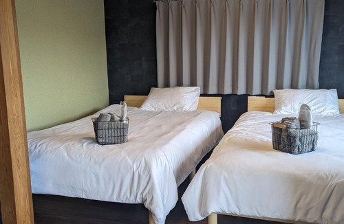 Ikegami Apartment | -Summer Escape- 20min to Haneda airport Max 5 Budget Friendly Japanese house