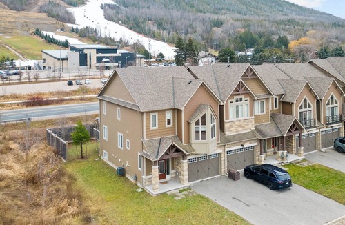 The Blue Mountains House | Summer Getaway - Beach, Hiking, Parks