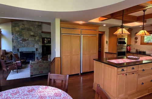 South Salem House | Summer Lake House Rental - the perfect outdoor oasis in Westchester County, NY