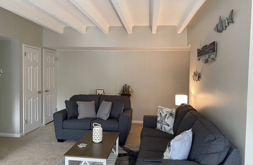 Caine Woods Condo | Summer Specials! Beautiful 2 Bedroom Condo at Beach in North OCMD!