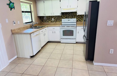 Port Charlotte House | Summertime Vacation Villa Larkspur in Port Charlotte Florida