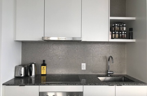 Central Waterfront Condo | [Sun Palace]Luxurious 3BR Suite in Heart of DT with Amazing View