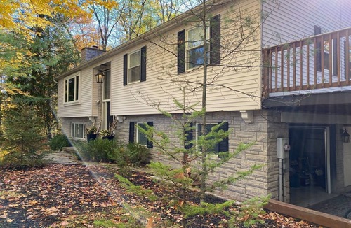 Bluewater Beach House | Sun & Seclusion - All-Season Cottage