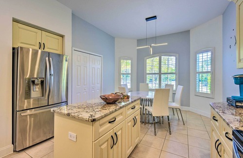 Bee Ridge House | Sun-Soaked Sarasota Oasis w/Pool & Hot Tub!