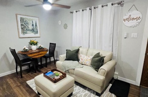 Bay Shore House | Sundown Escape Near SouthShore University Hospital