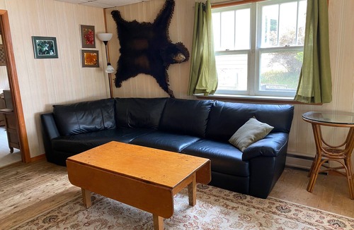 Strong Cottage | Sundridge Cottage on Lake Bernard