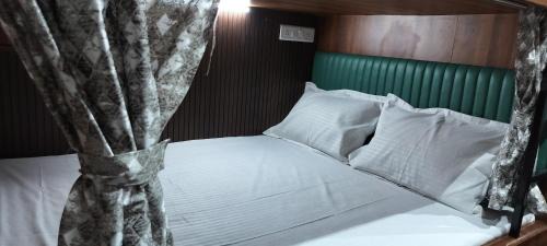 Fort House | Sunlight Dormitory