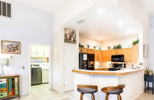 Bridgewater Crossing House | Sunny Central Florida getaway with screened pool, patio, central AC, & W/D