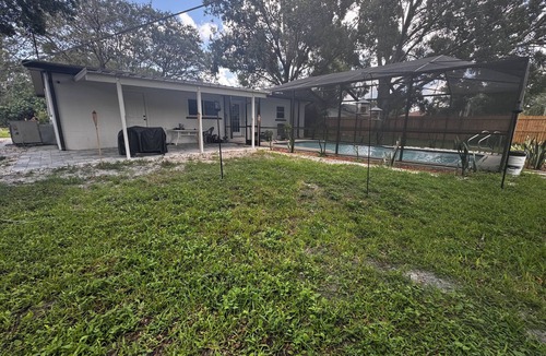 Ruskin House | Sunny Ruskin Escape – 3BR Home with Pool & Near the Bay