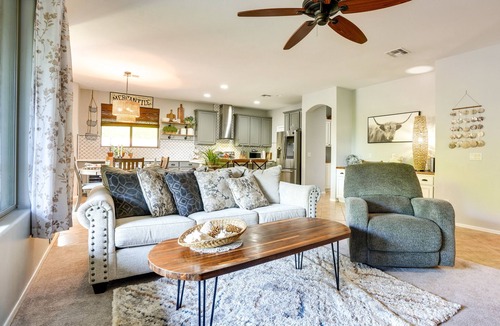 Veramonte House | 'Sunny V' Arizona Retreat w/Private Pool & Patio