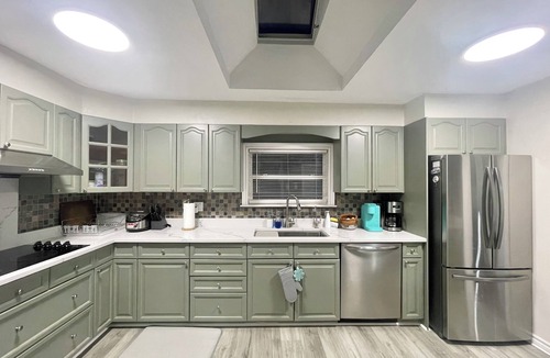 Innisfil Cottage | Sunrise Villa on the Lake