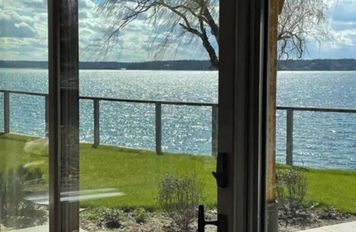 Eatons Neck House | Sunset Bluff: Breathtaking views of LI Sound.