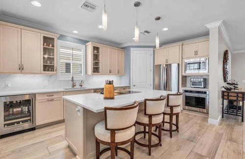 Mid Island House | Sunset Breeze - Luxury Beach Home
