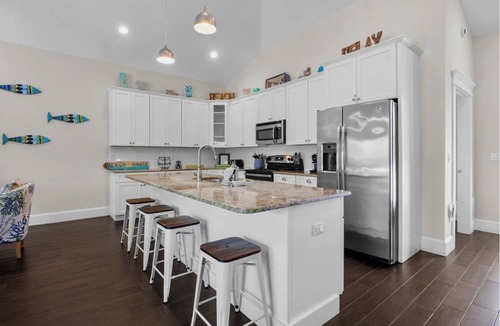 Holmes Beach House | Sunset & Sand, managed by Beach Retreats