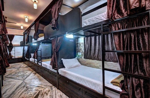 Marol Hostel | Sunshine Backpackers Airport