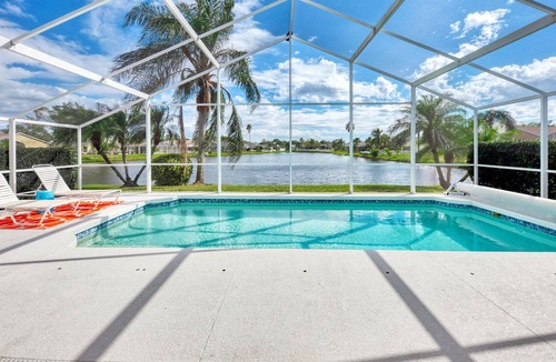 Sabal Harbour House | Sunshine Bellis. Bringing warmth and Joy to your vacation.